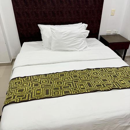 Hotel Ipanema Meridian Неива Екстериор снимка