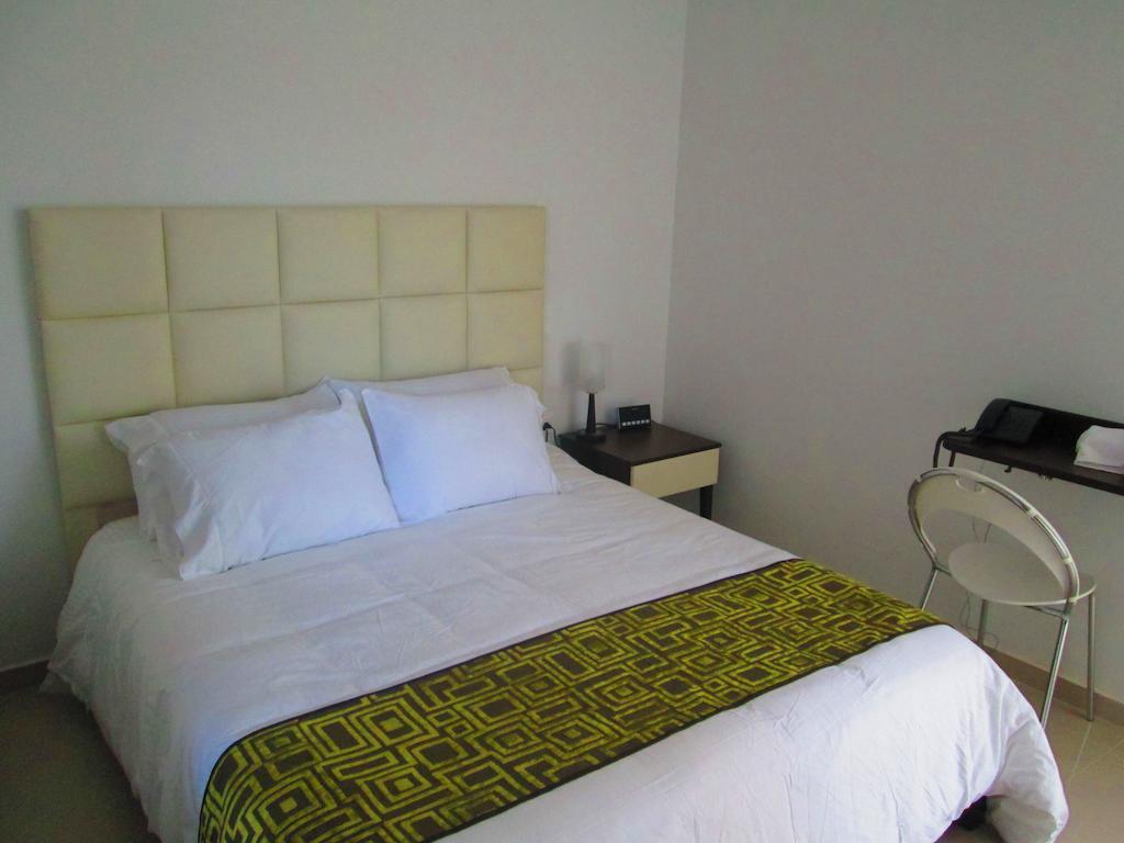 Hotel Ipanema Meridian Неива Екстериор снимка
