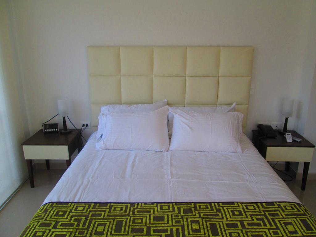 Hotel Ipanema Meridian Неива Стая снимка